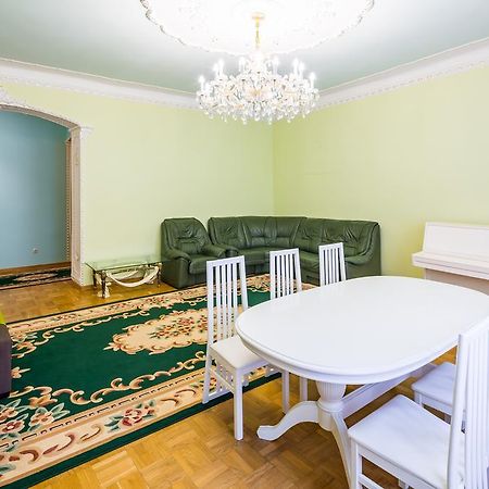 Do Lvova Central Apartments Eksteriør bilde