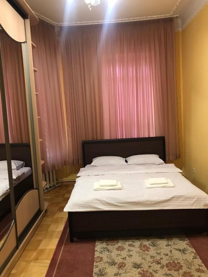 Do Lvova Central Apartments Eksteriør bilde
